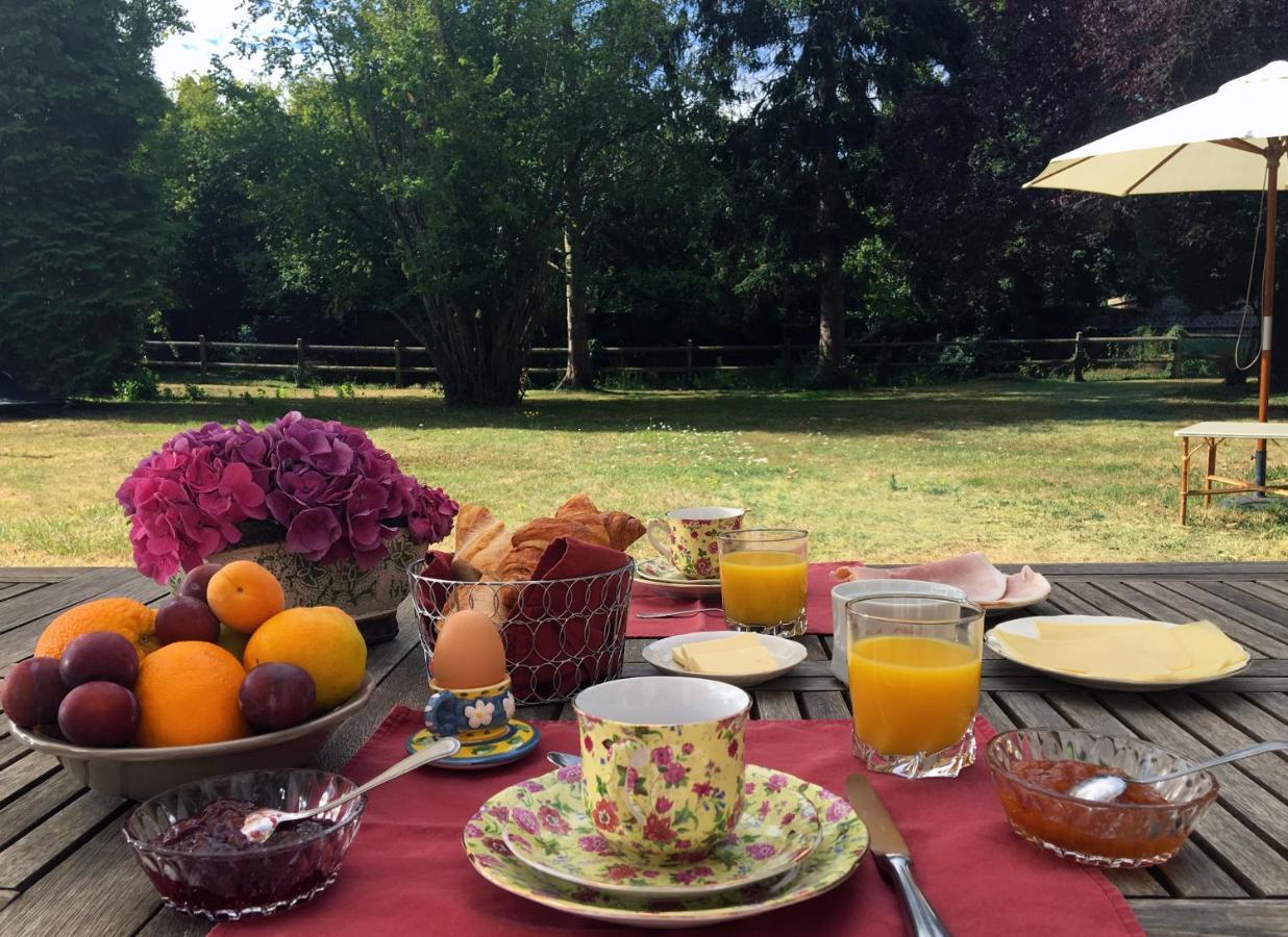 Bed and Breakfast Au Manoir De La Barre Exterior foto